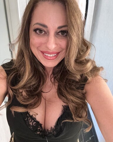 WWE Dawn Marie Fresh (1 photo)