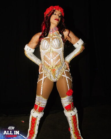 WWE Fresh (5 photos)