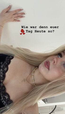 x05miaa nude photo 25