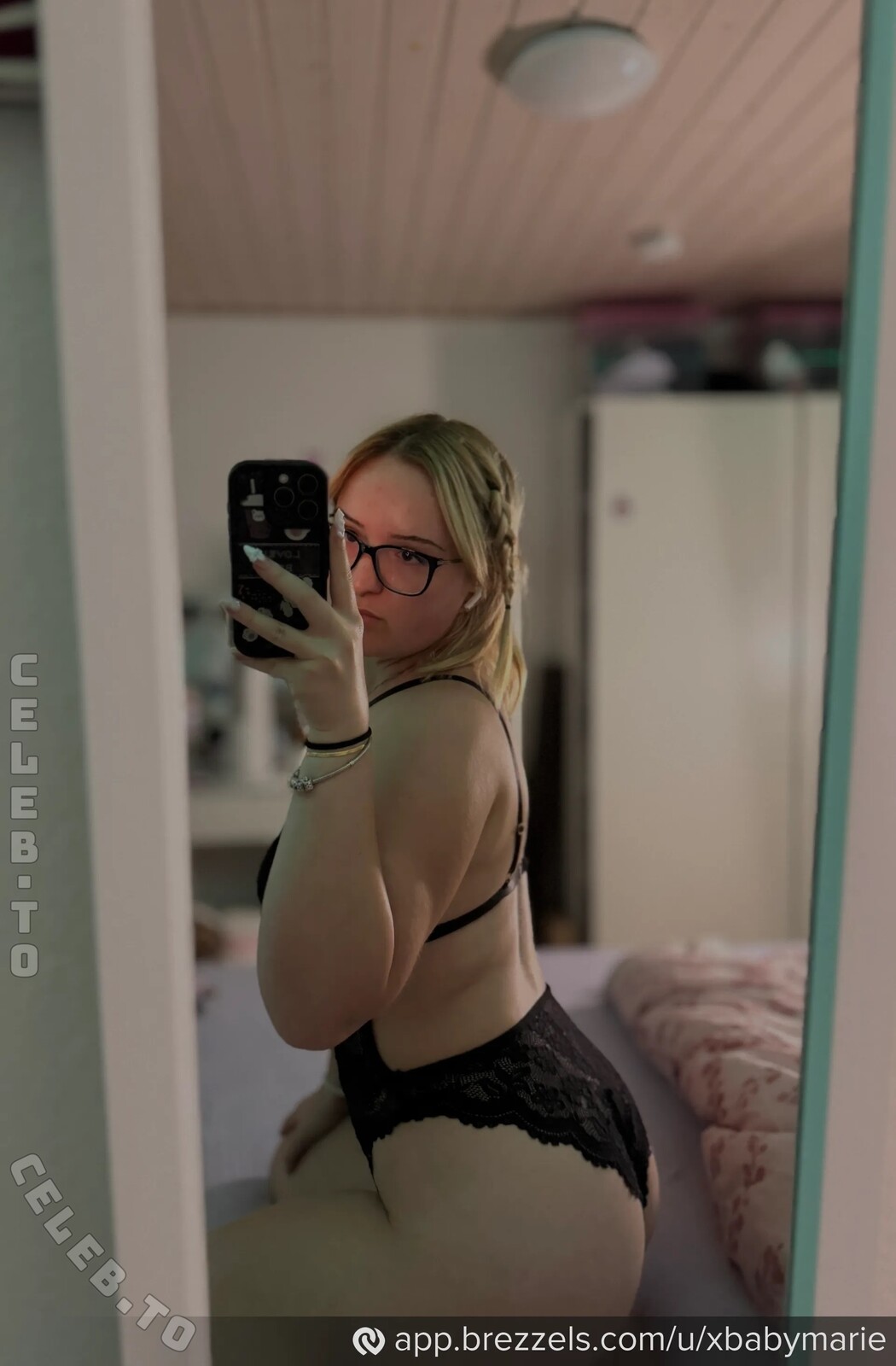 xbabymarie nude photo 2