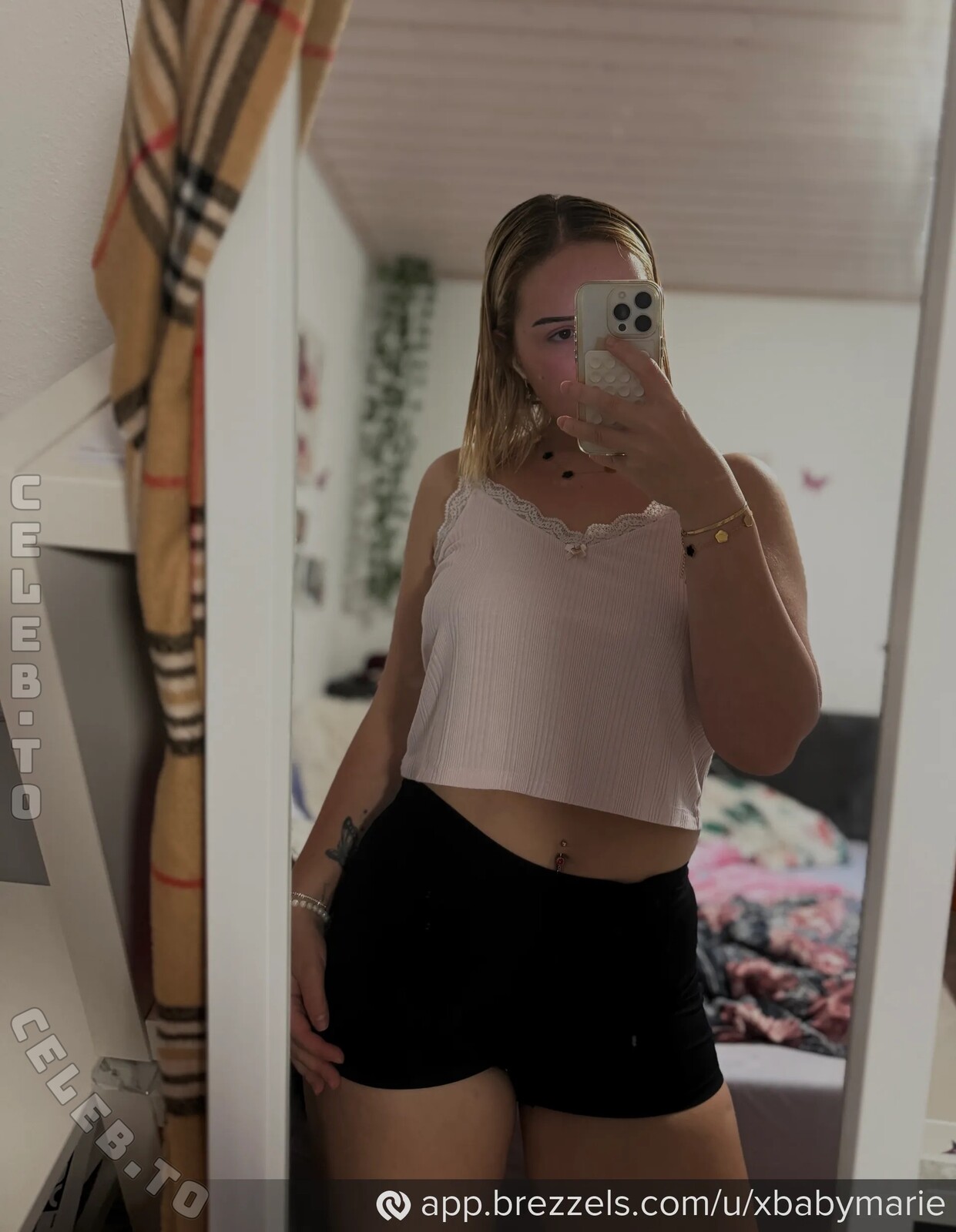 xbabymarie nude photo 3
