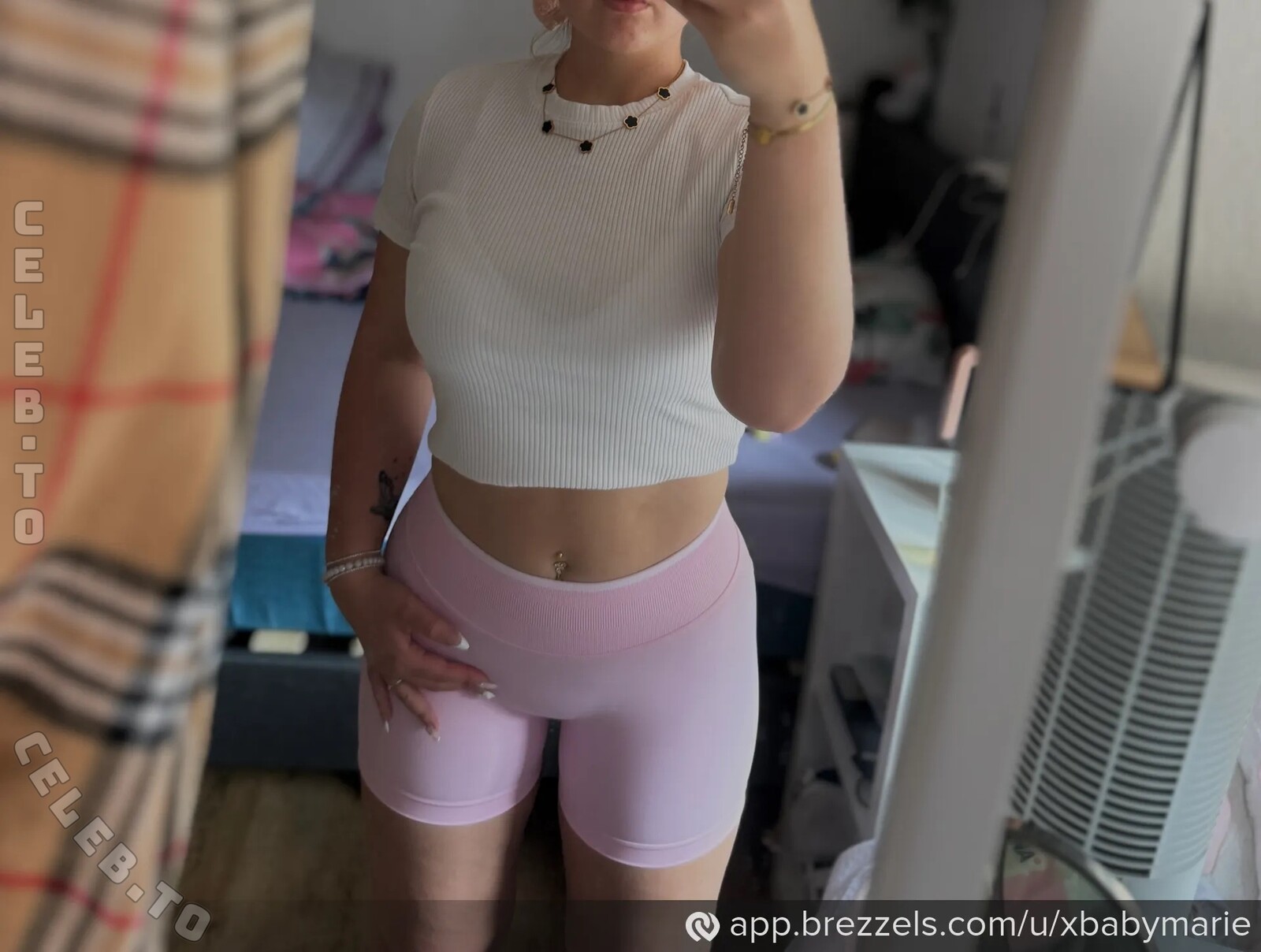 xbabymarie nude photo 2
