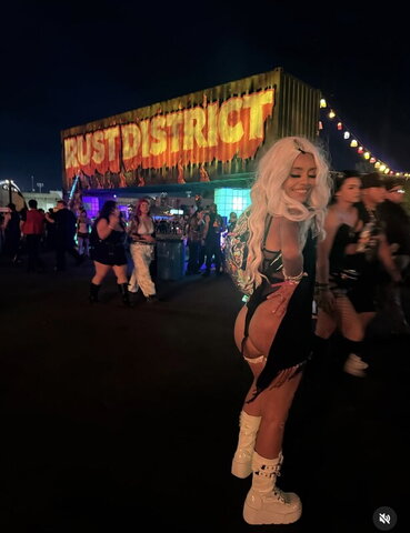 xclusivemelll nude photo 2