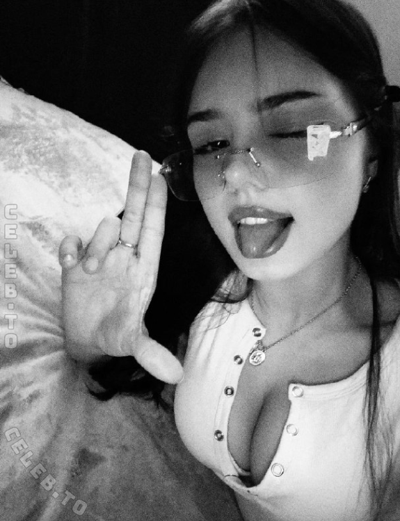 Xdshka nude photo 4