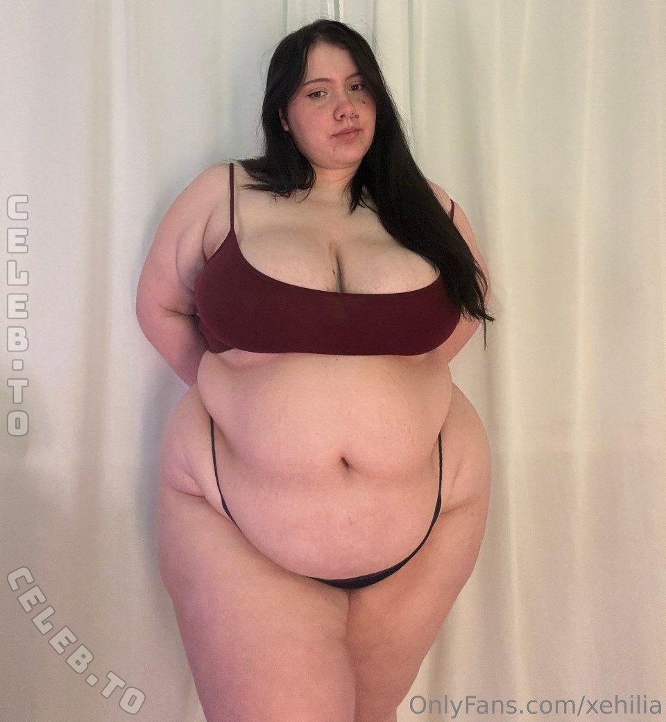 xehilia nude photo 1