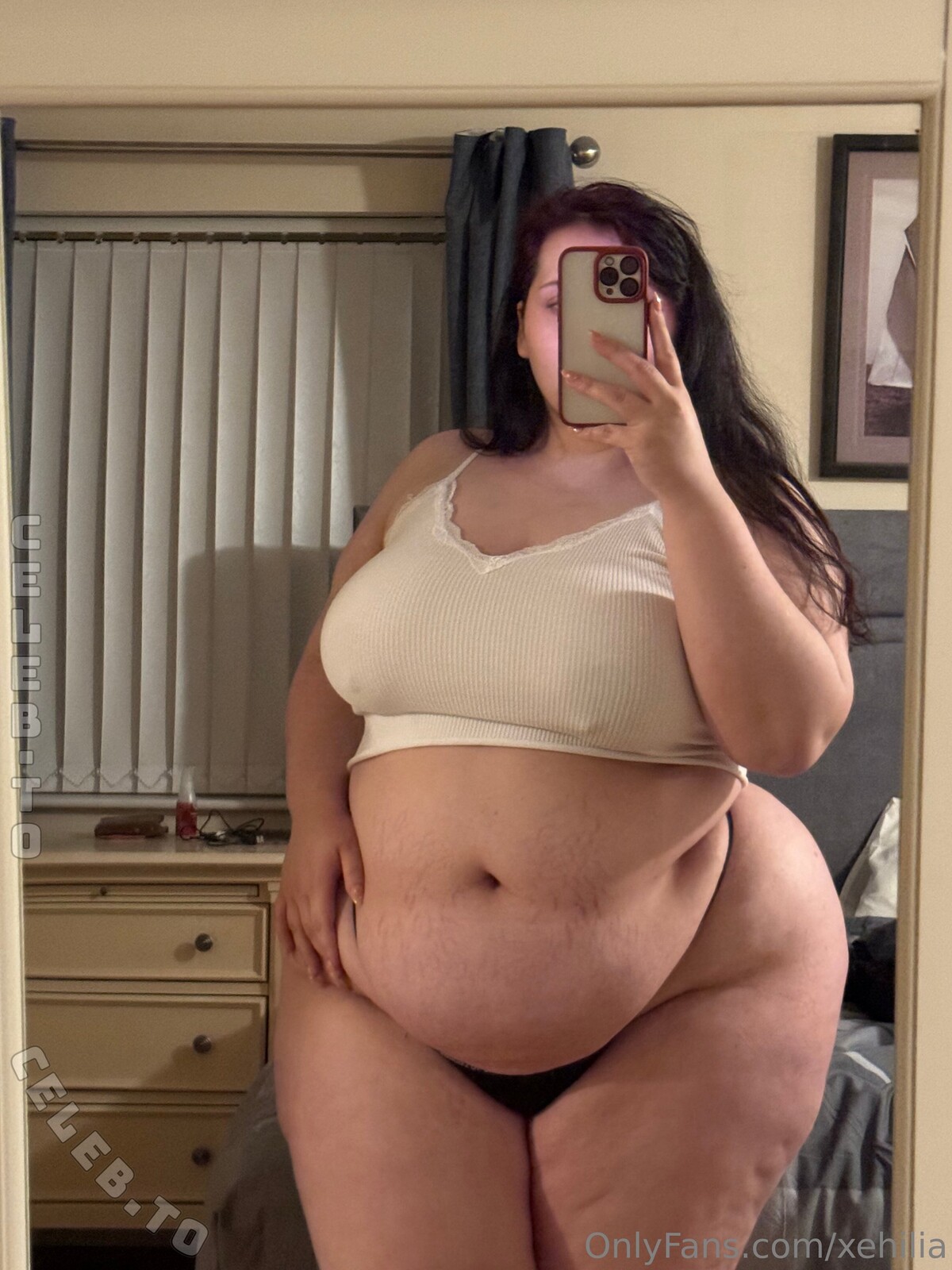 xehilia nude photo 2