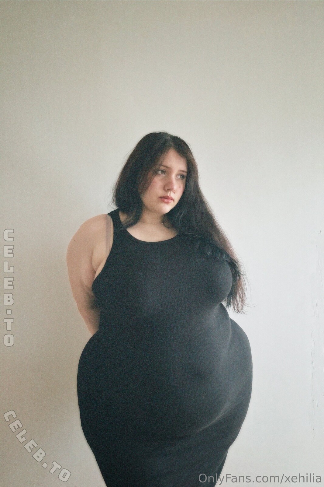 xehilia nude photo 3