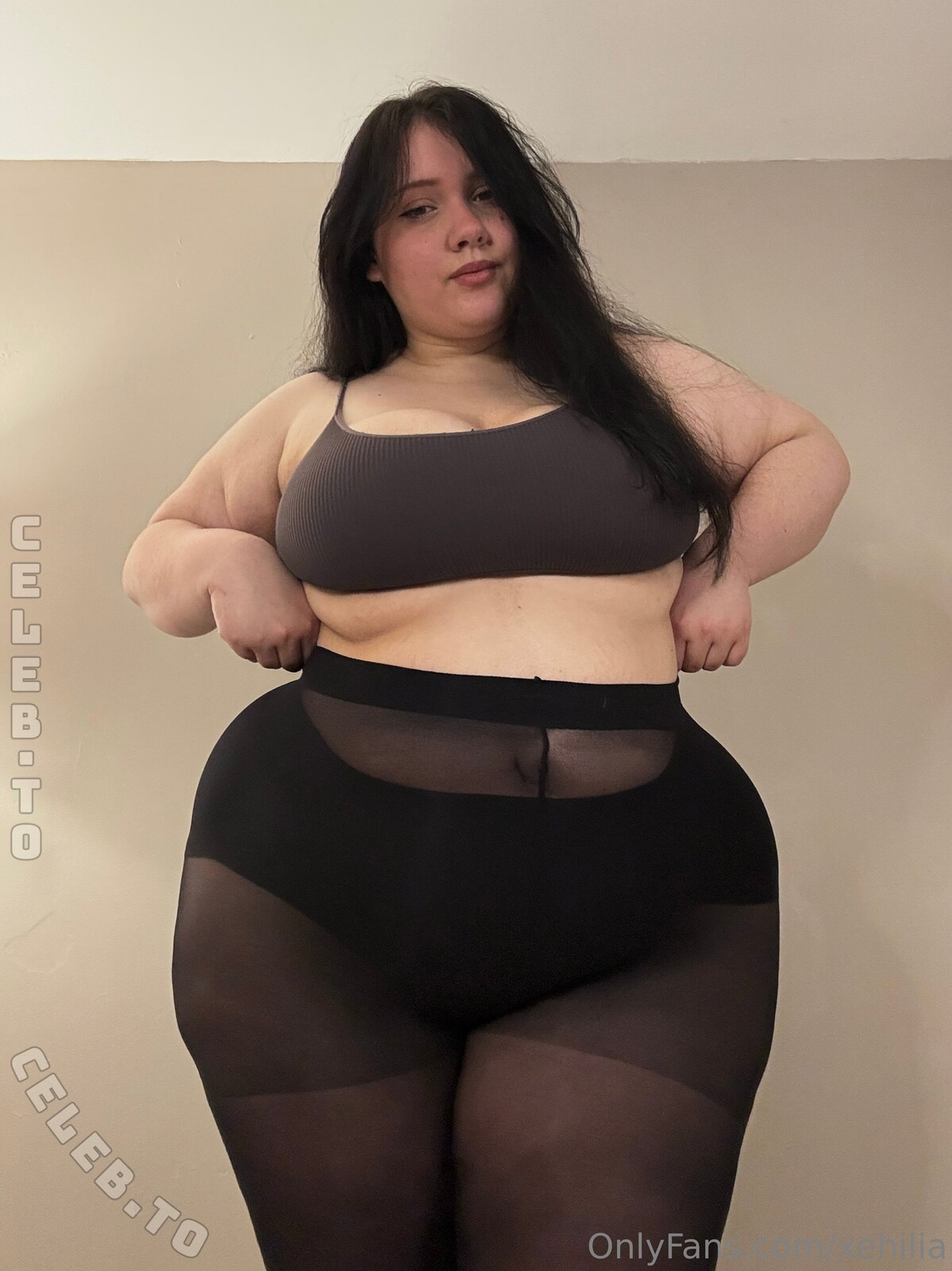 xehilia nude photo 13