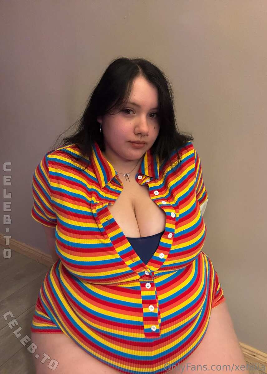 xehilia nude photo 1
