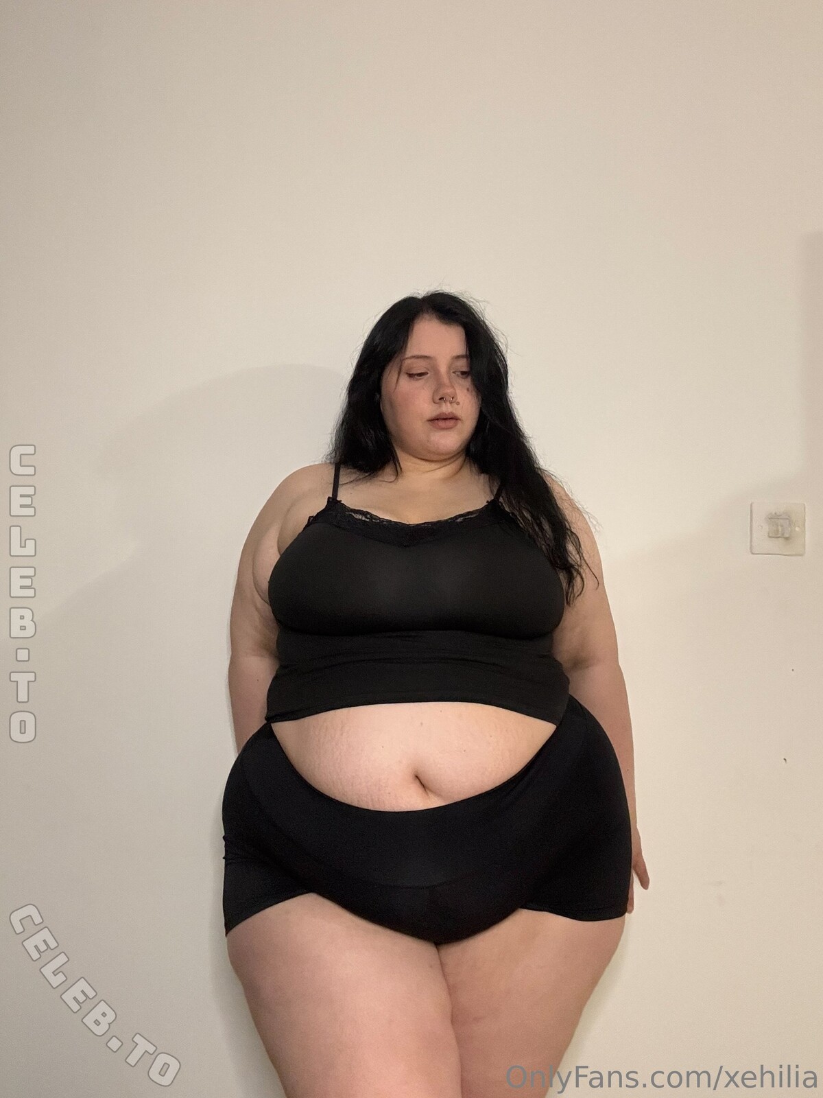 xehilia nude photo 7