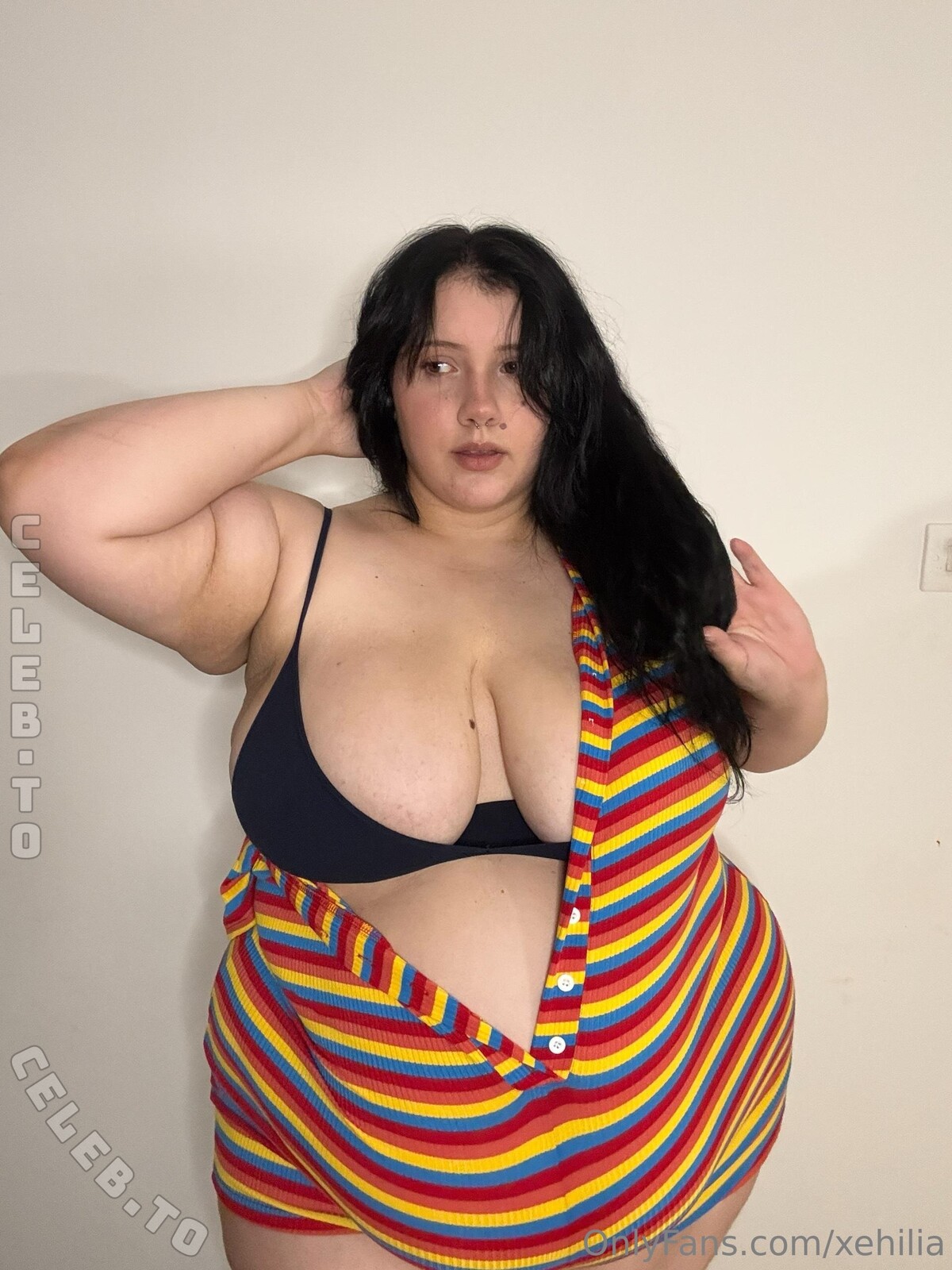xehilia nude photo 14