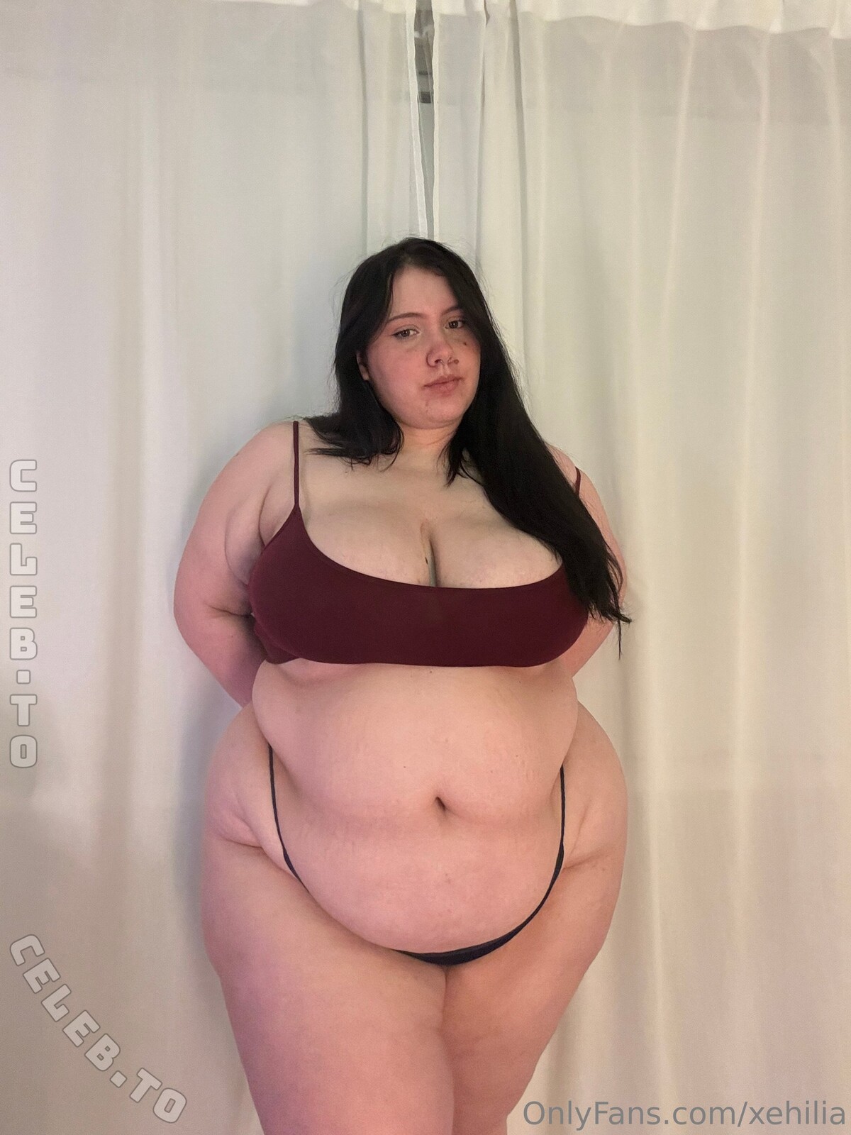 xehilia nude photo 15