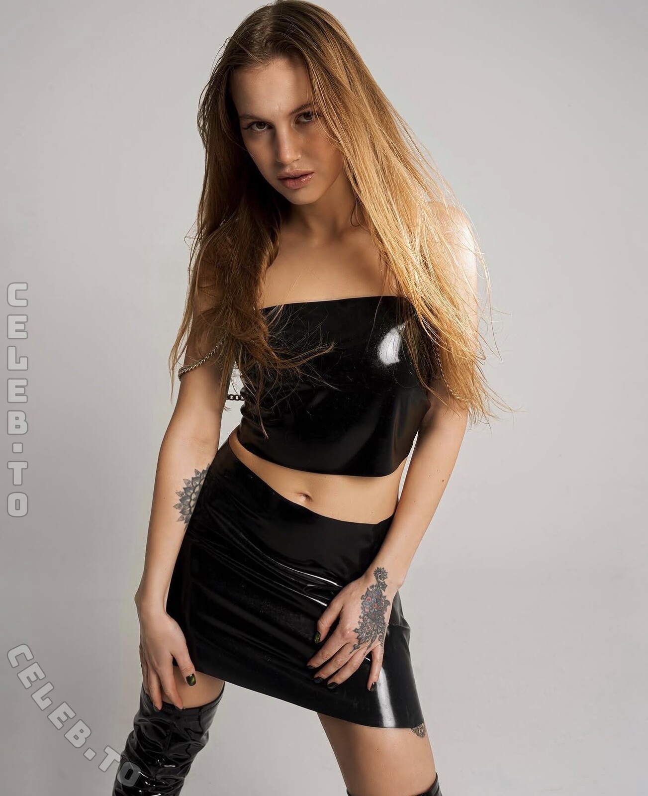 XENIA nude photo 8