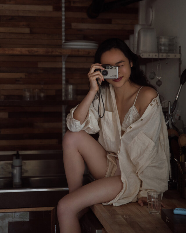 Xin Yu nude photo 10