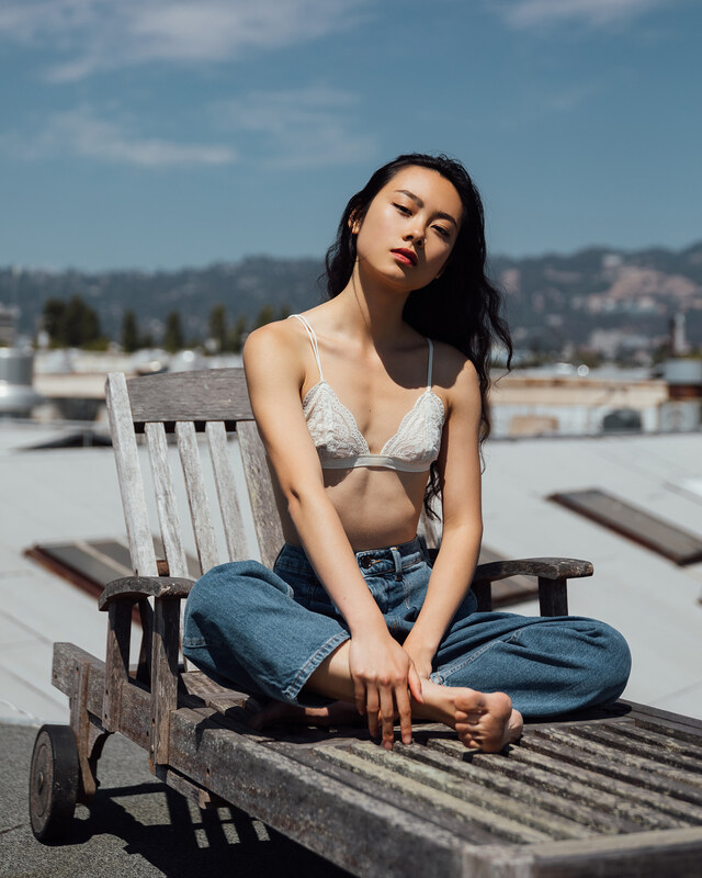 Xin Yu nude photo 11