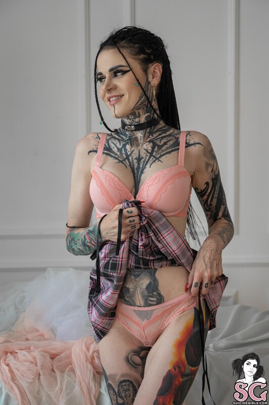 xkaro.o nude photo 7