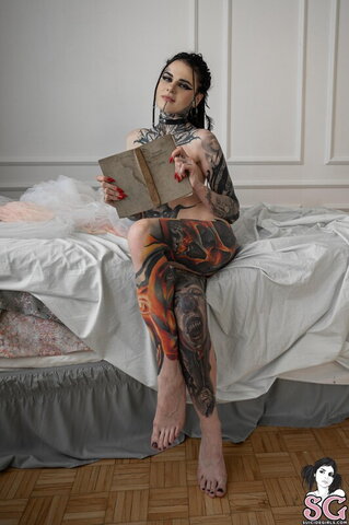 xkaro.o nude photo 1