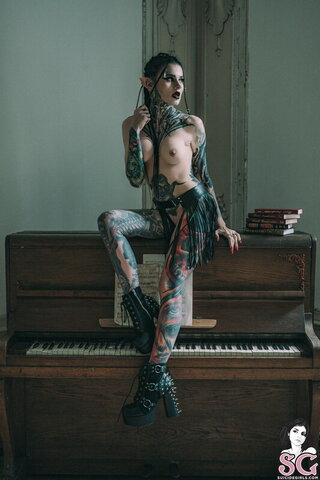 xkaro.o nude photo 17