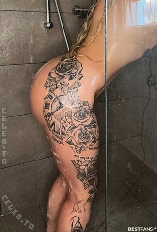 xlaura412 – Let's shower together, do you want to come along 😮‍💨💦
