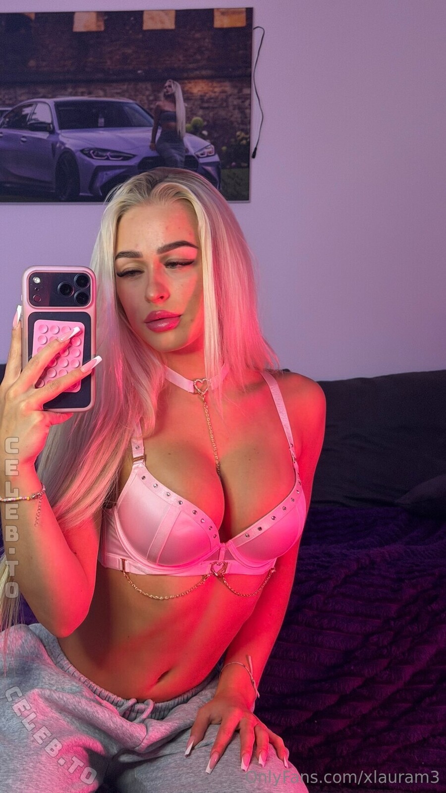 xlaura_m3 nude photo 6