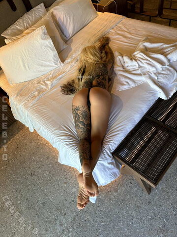 xlucy nude photo 43