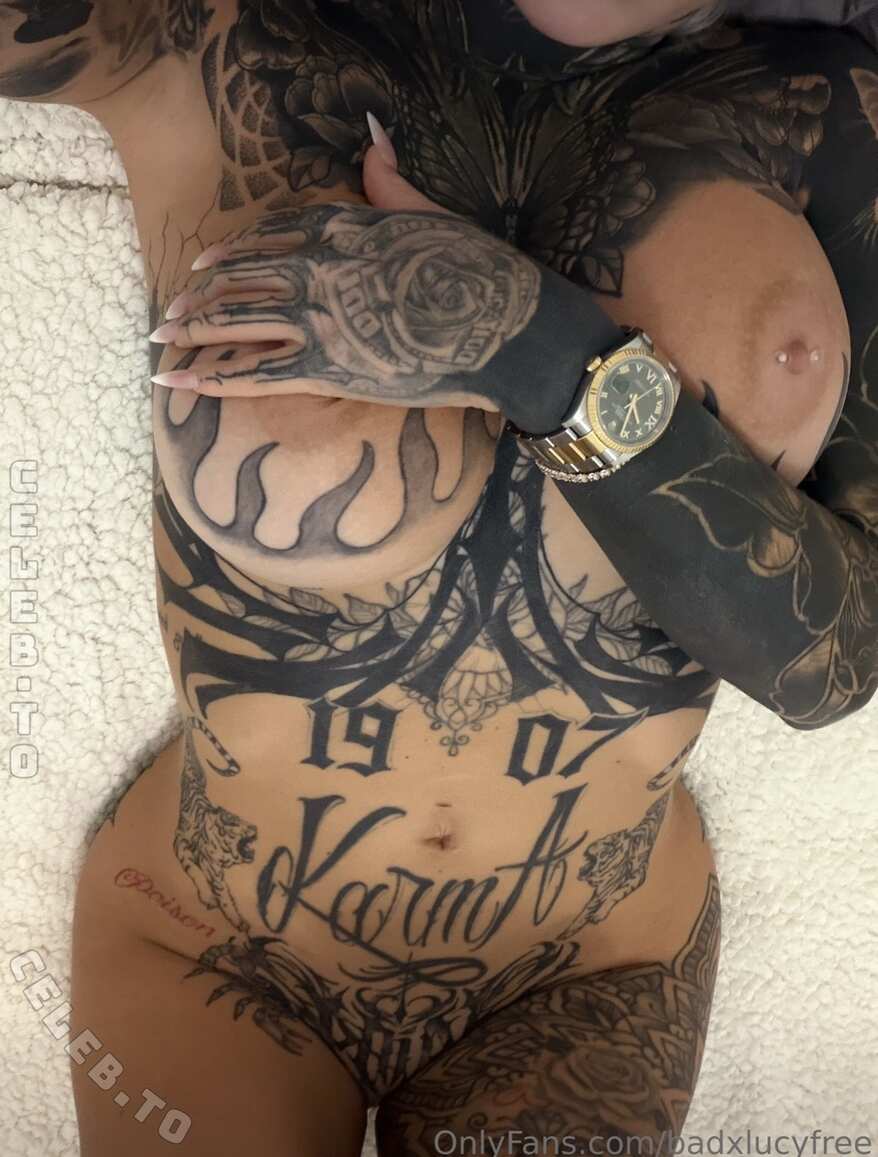xlucy nude photo 2