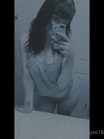 xobunnyxo18 nude photo 14