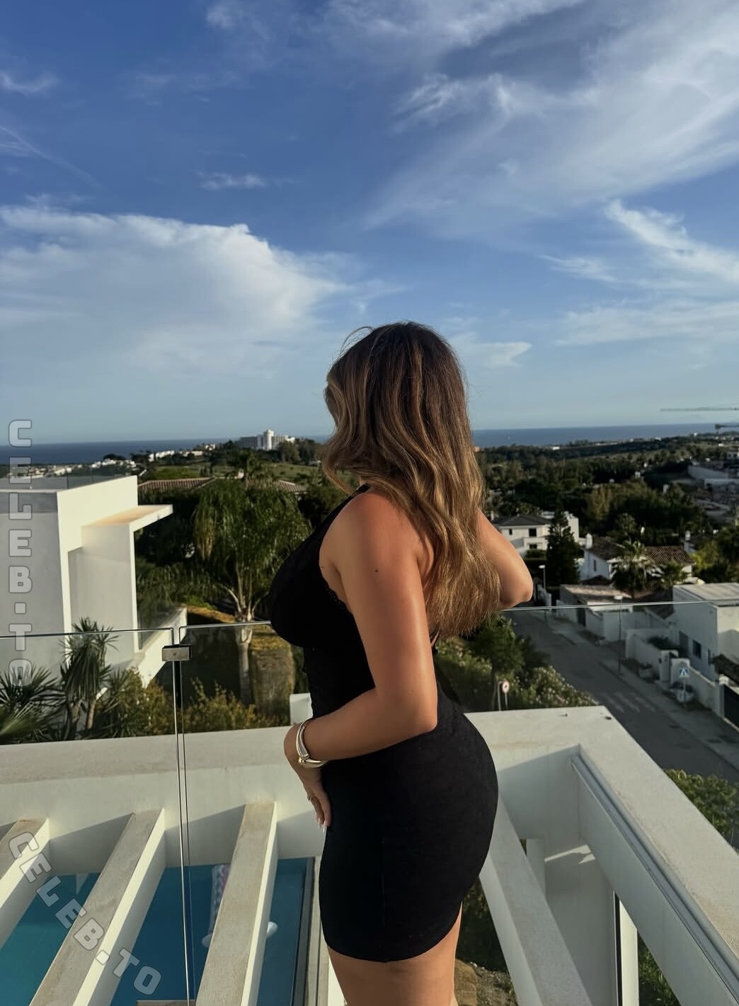 xolejla nude photo 2