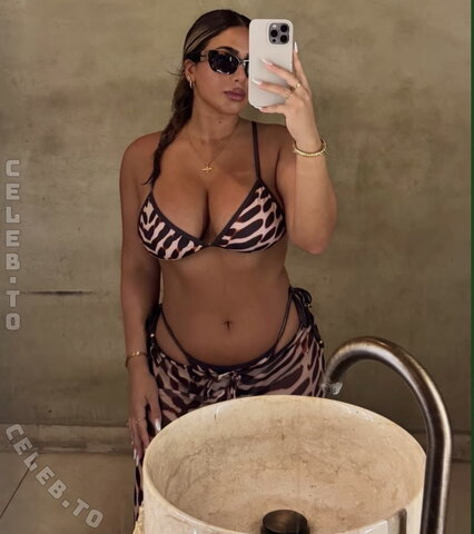 xolejla – Your tits are insane🥵