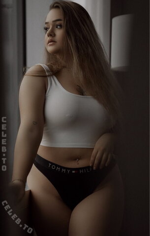 xophelianr nude photo 22