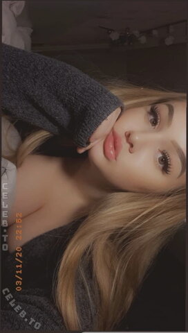 xophelianr nude photo 21