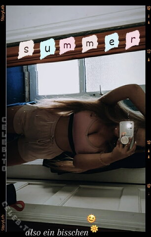xophelianr nude photo 19