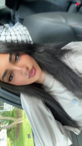 xosu.su nude photo 2