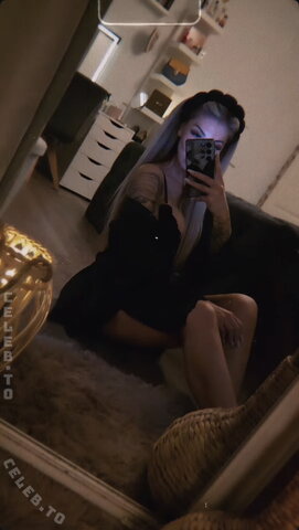 xoxoangelina nude photo 3