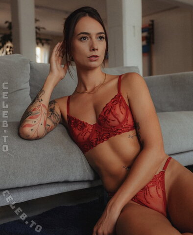 xsimply_bellax nude photo 5