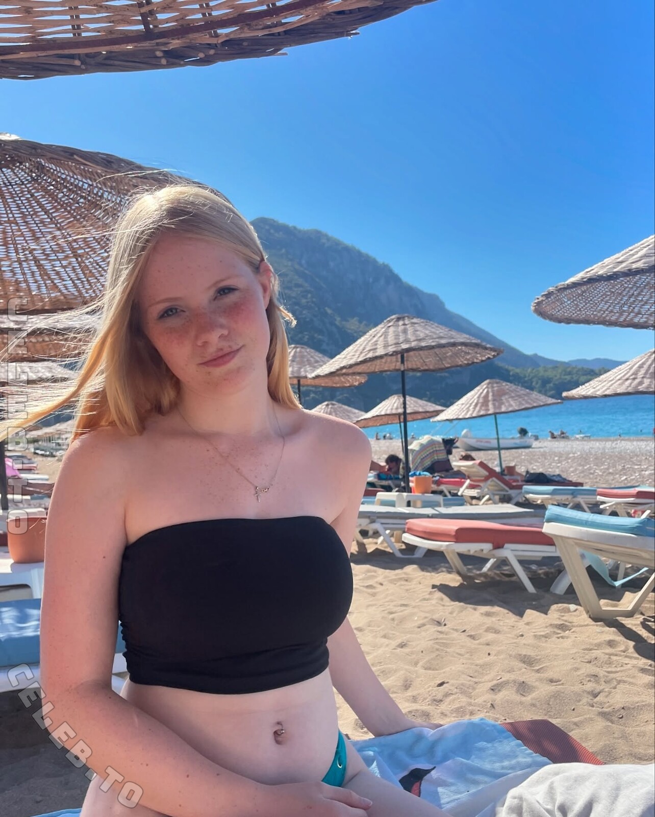 xtiara07 nude photo 2