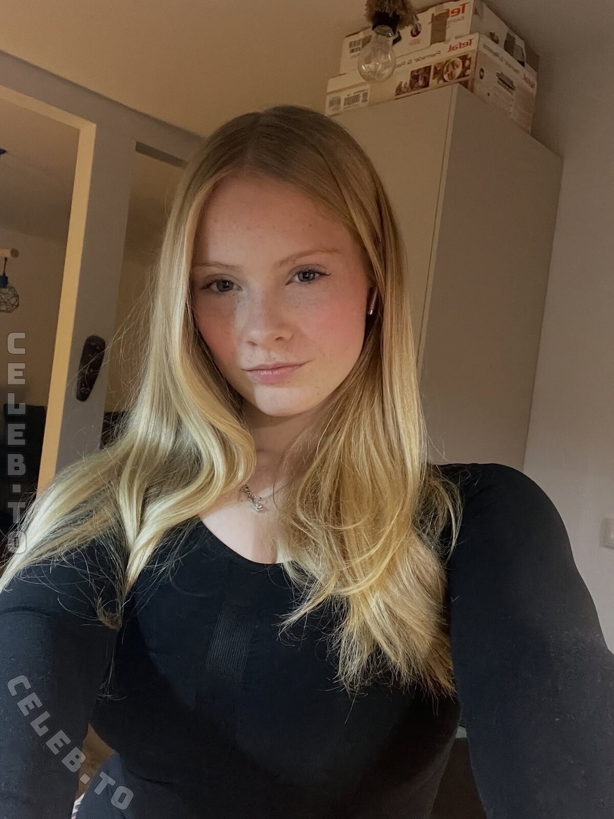 xtiara07 nude photo 6