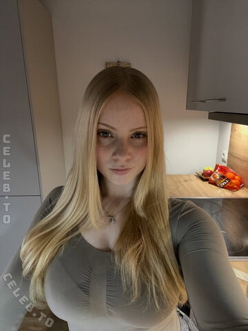 xtiara07 nude photo 5