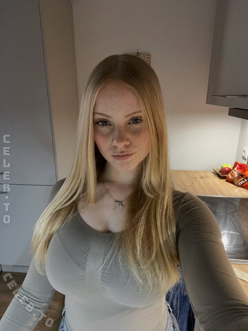 xtiara07 nude photo 4