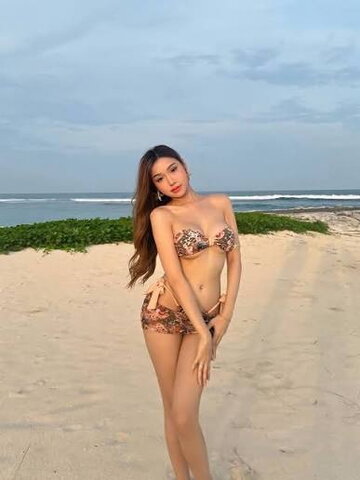 Xtine Rath nude photo 1