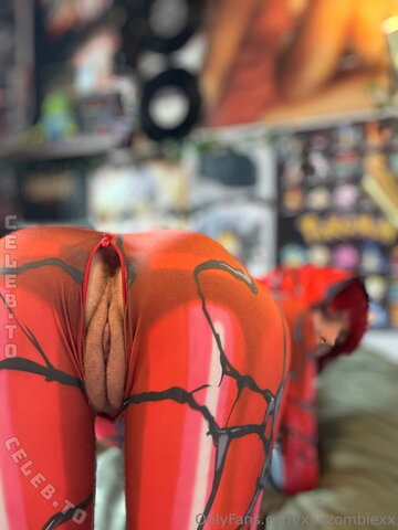 xxxzombiezx nude photo 31