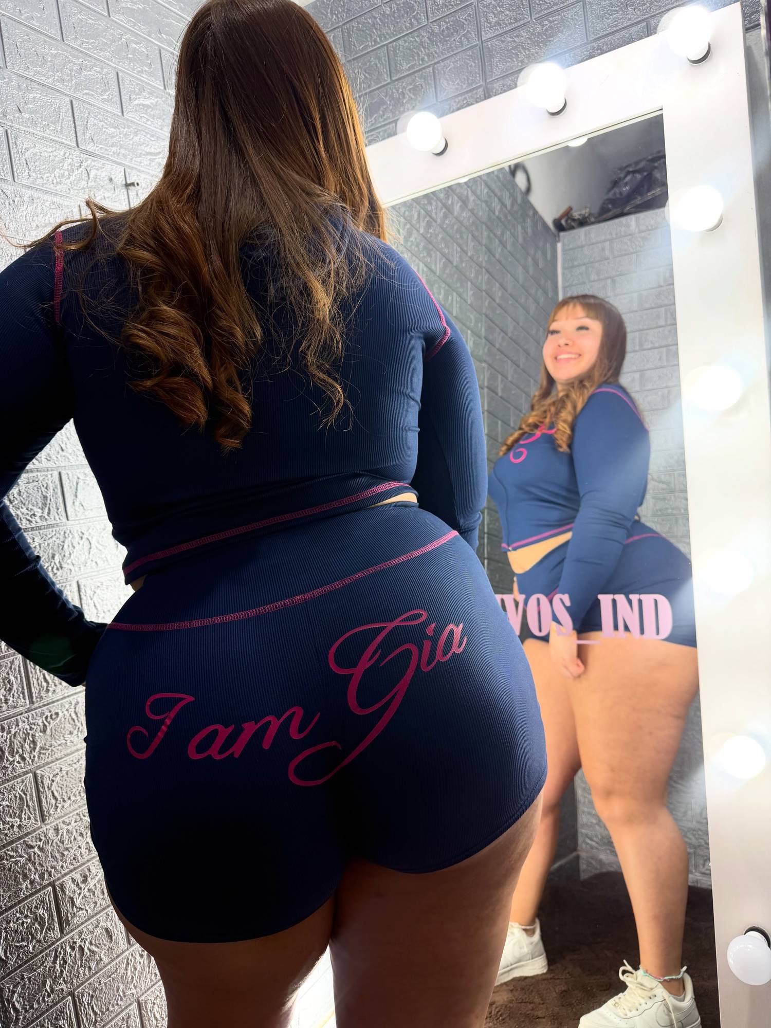 yamiizurii nude photo 11