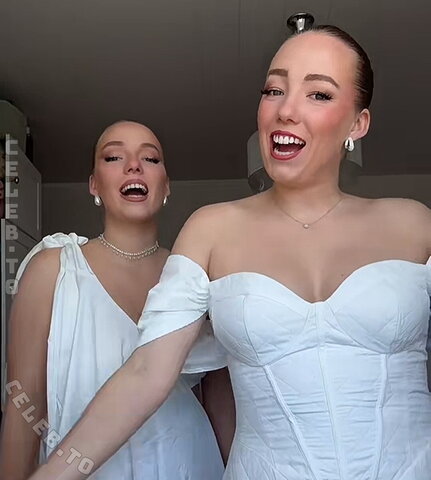 Yana & Tayisiya Morderger nude photo 3