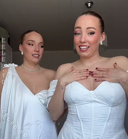 Yana & Tayisiya Morderger nude photo 2