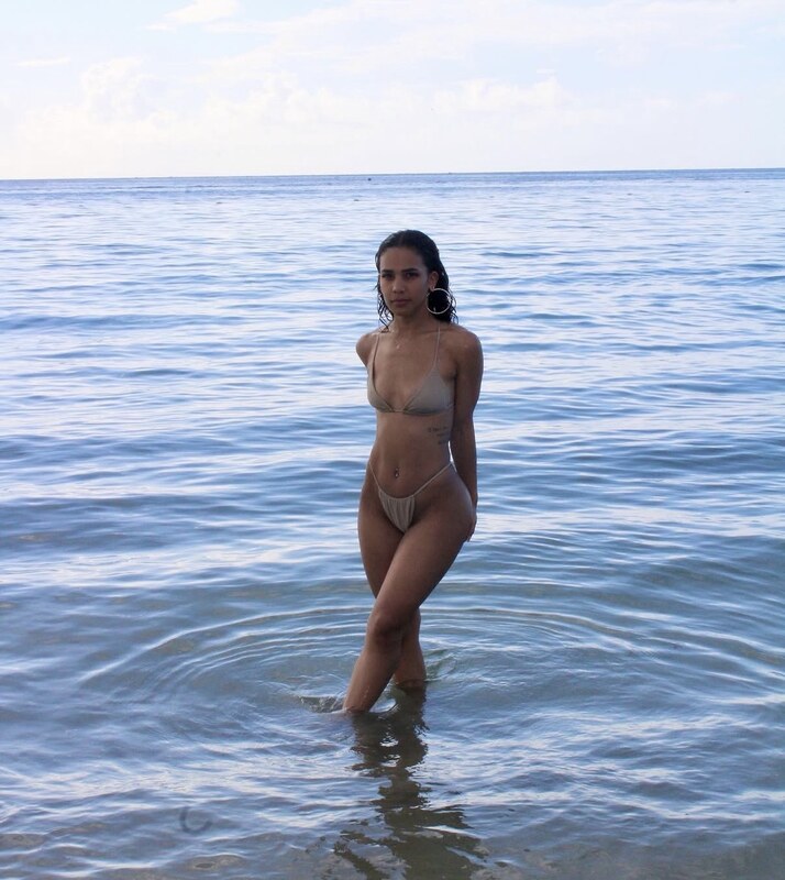 Yariiianngelyyy nude photo 1