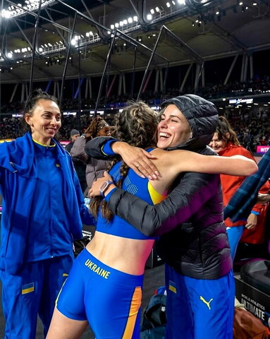 Yaroslova Mahuchikh Sexy (6 photos)