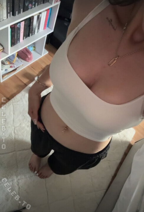 Yasilisches nude photo 1