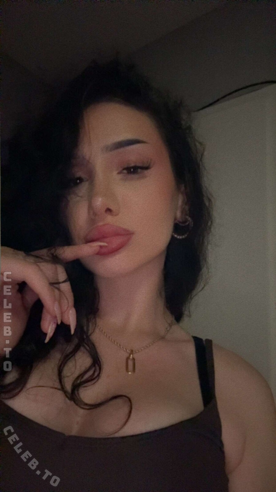 Yasilisches nude photo 2