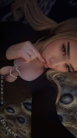 Yasilisches nude photo 1