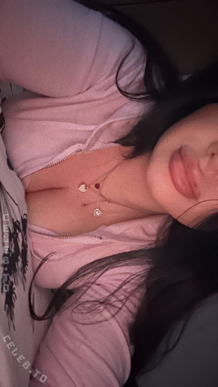 Yasilisches nude photo 1